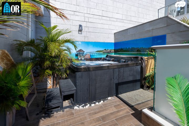 גג/ פנטהאוז, יובלים, האירוס, ראשון לציון