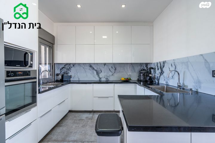 גג/ פנטהאוז, משמר הגבול 17, הפארק, חדרה