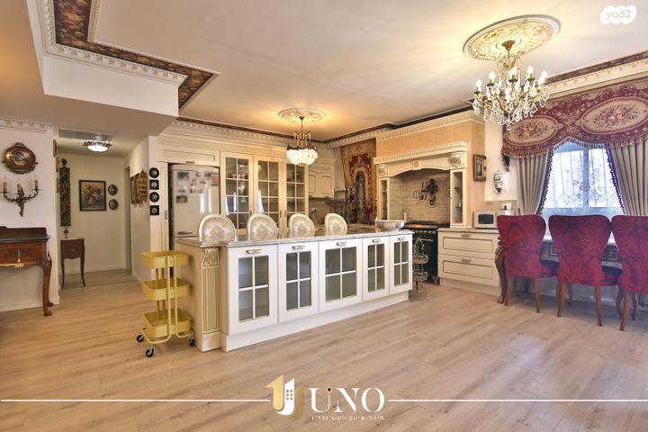 גג/ פנטהאוז, אהוד מנור 5, נאות אפק, אפקה, קרית ביאליק