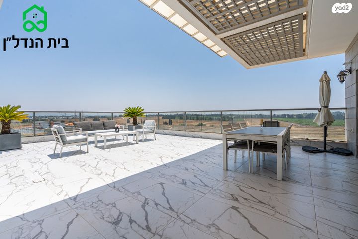 גג/ פנטהאוז, משמר הגבול 17, הפארק, חדרה