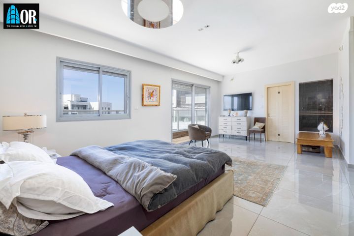 גג/ פנטהאוז, יובלים, האירוס, ראשון לציון