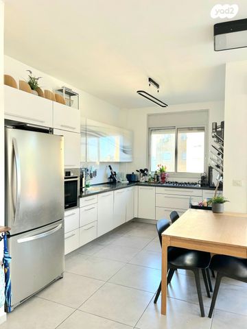 דירה, דוד רמז, גבעת הרמבם, גבעתיים