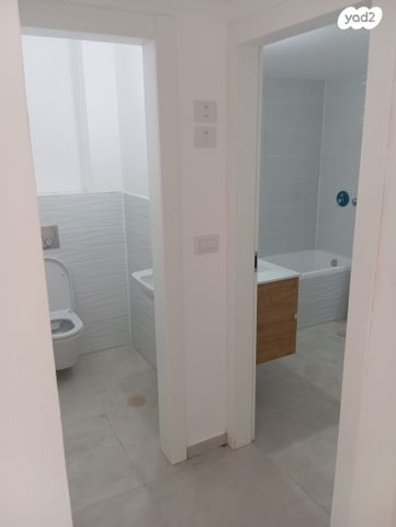 דירה, ספיר, אבני חן, חריש