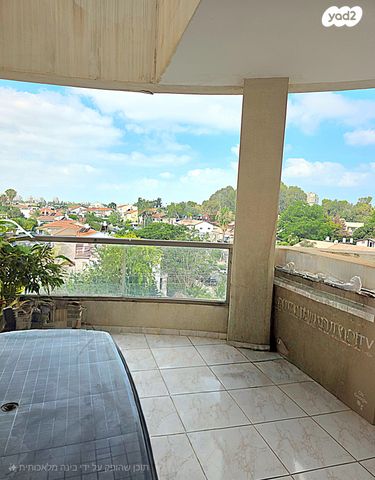 דירה, הרצליה