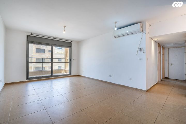 דירה, אורן 30, החורש, חריש