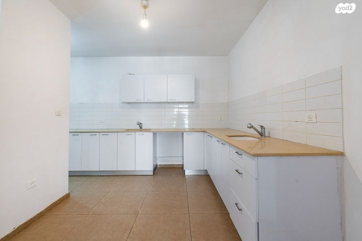 דירה, אורן 30, החורש, חריש