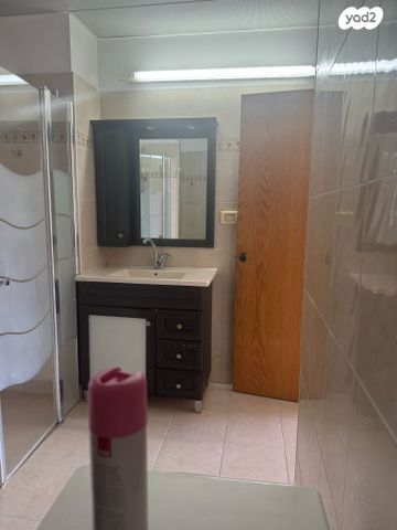 דירה, גואטמלה, קרית היובל, ירושלים