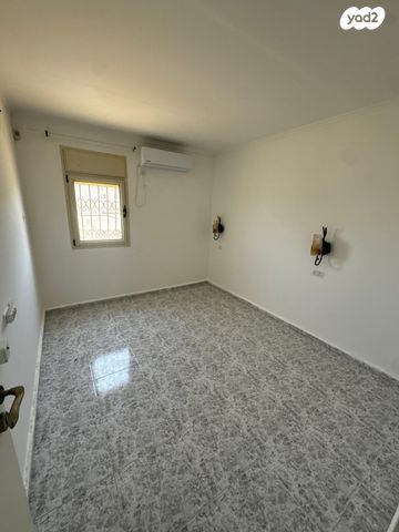 דירה, קרית ים