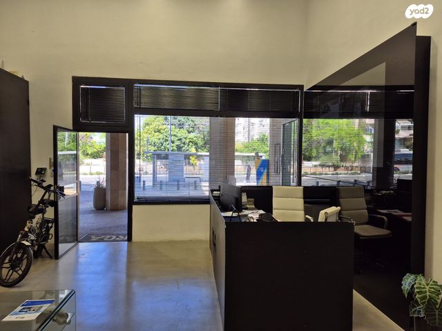 משרדים, הוד השרון