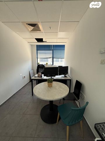 משרדים, נחום חת, שאר העיר, חיפה