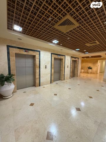 משרדים, נחום חת, שאר העיר, חיפה