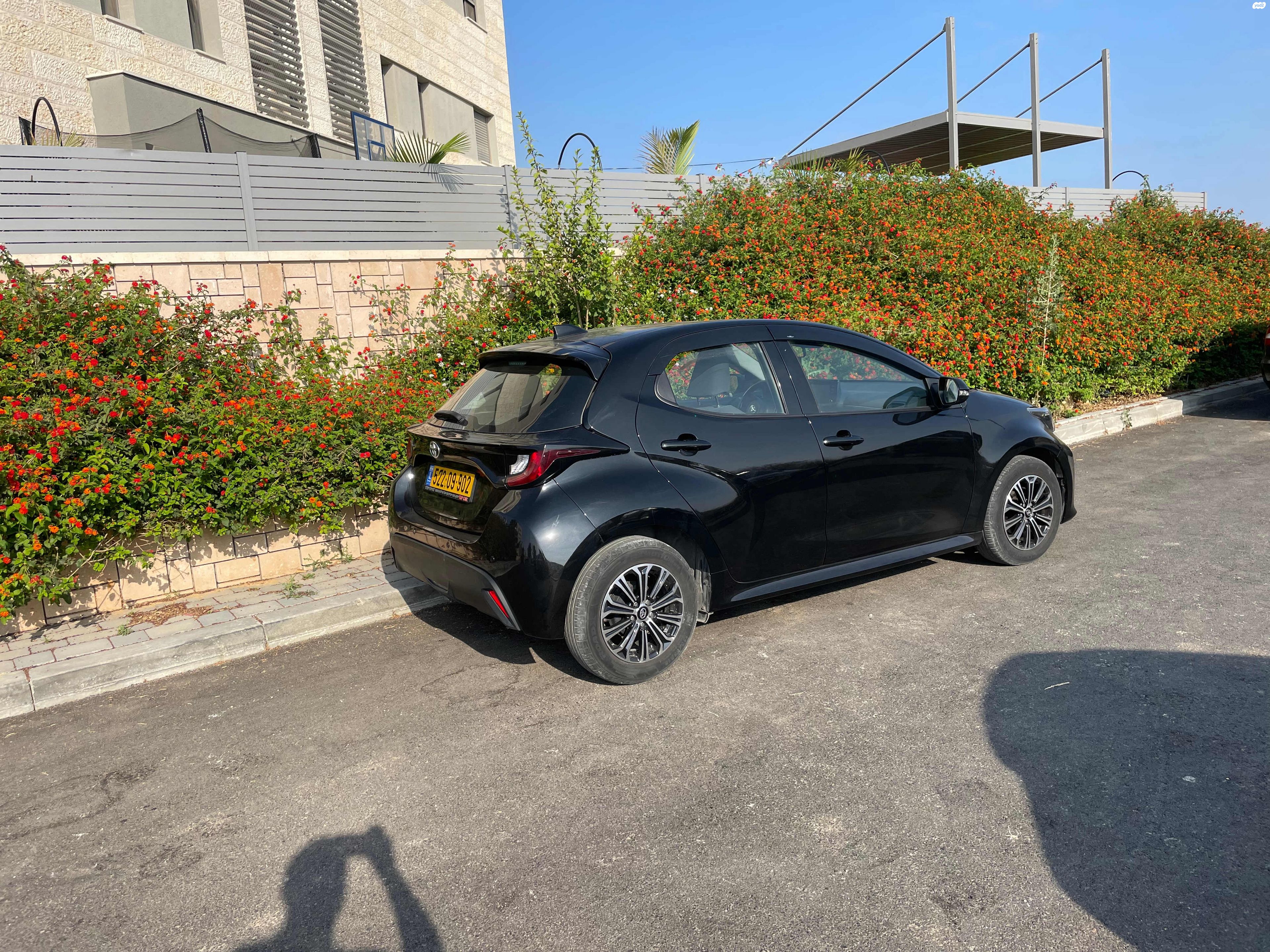מודעת רכב טויוטה יאריס