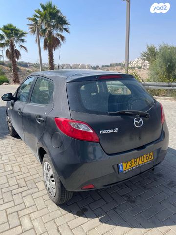 מודעת רכב מאזדה 2