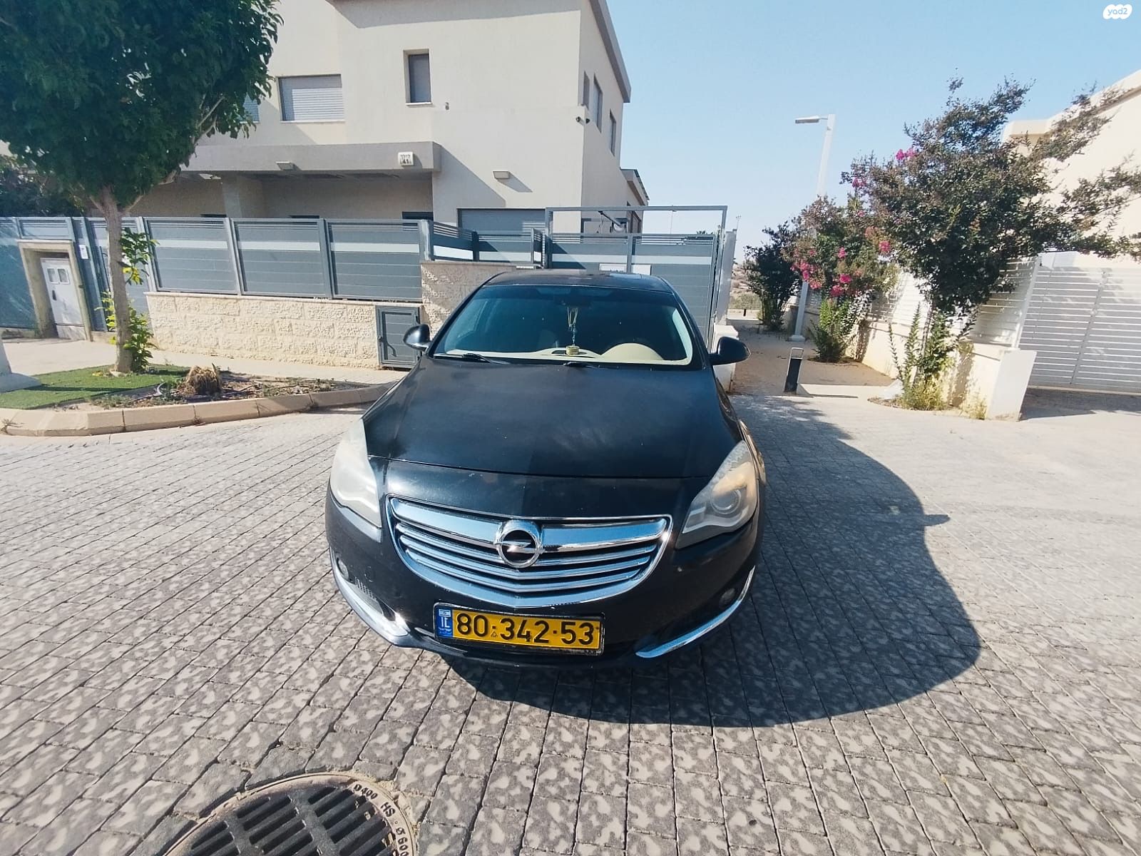 מודעת רכב אופל אינסיגניה