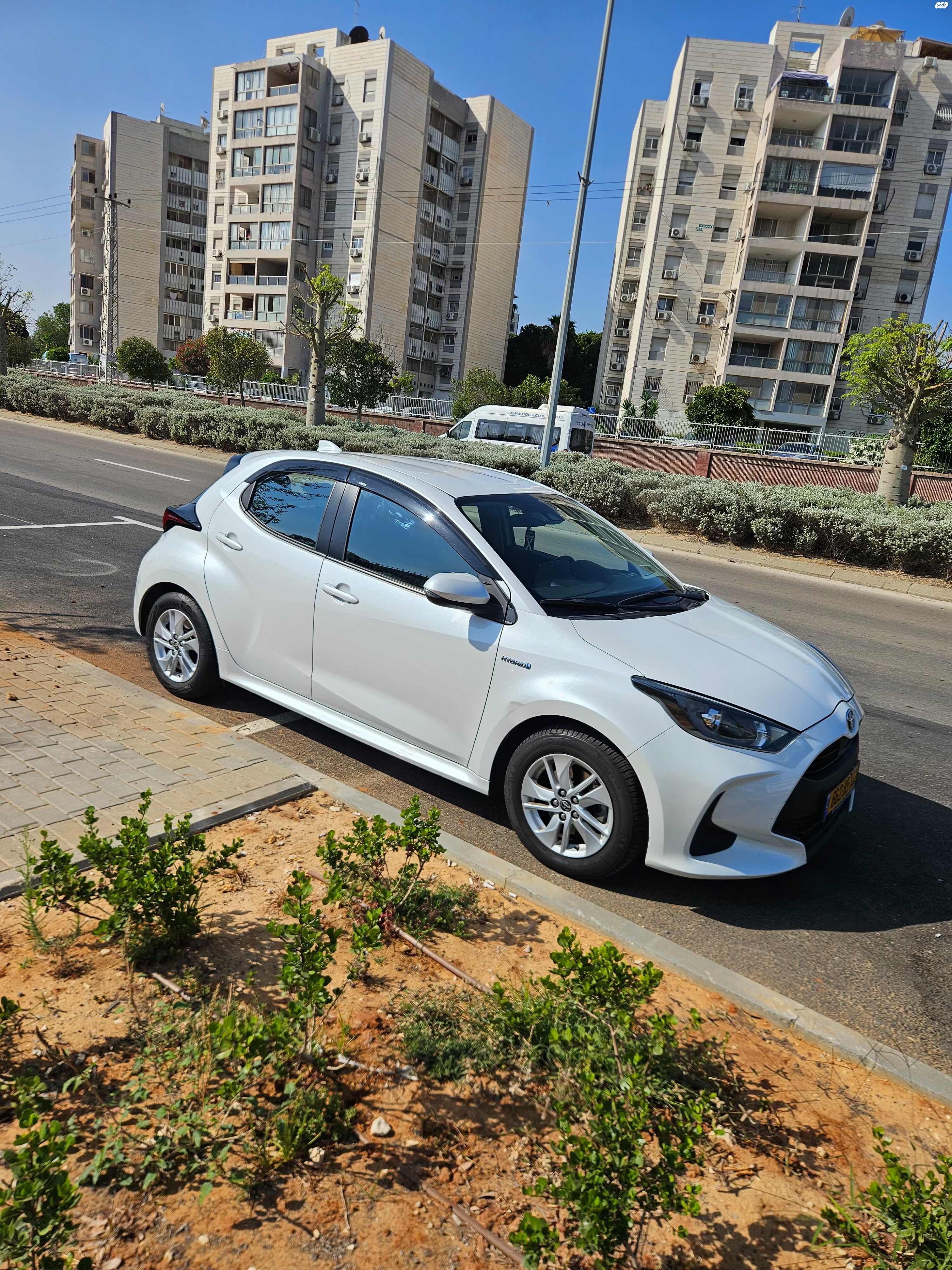 מודעת רכב טויוטה יאריס