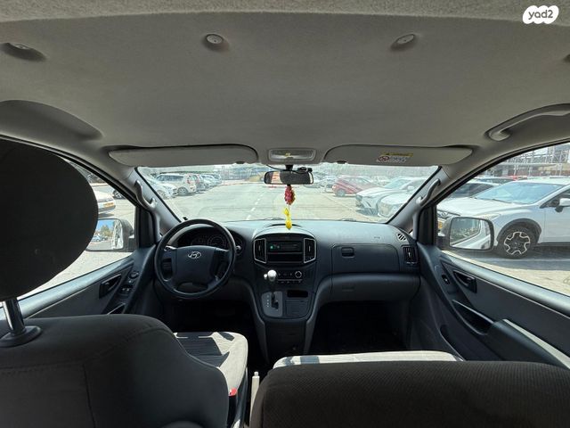 יונדאי H-1 / i800