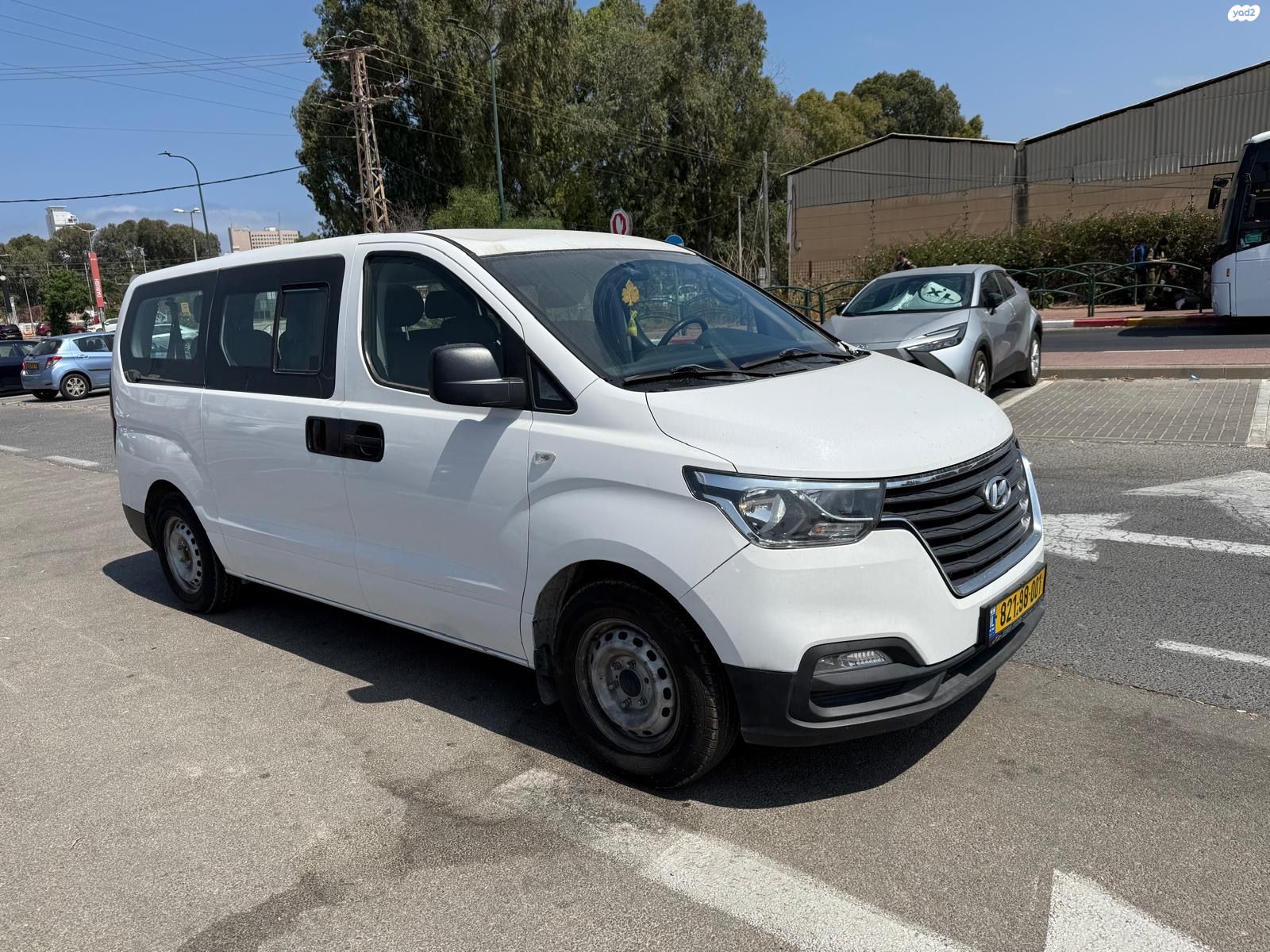 מודעת רכב יונדאי H-1 / i800