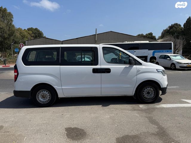 יונדאי H-1 / i800