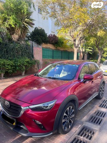 מודעת רכב מאזדה CX-3