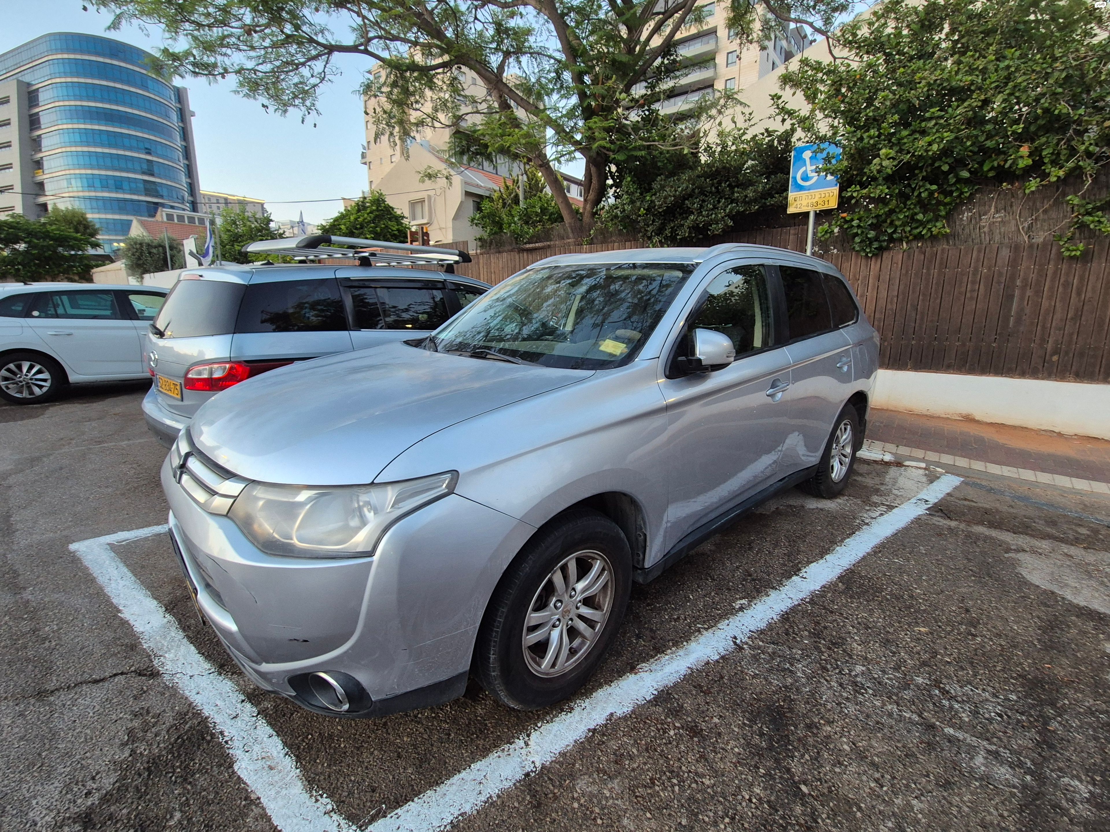 מודעת רכב מיצובישי אאוטלנדר