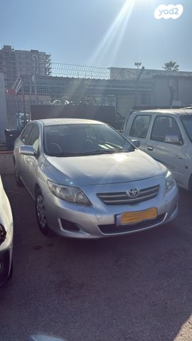 טויוטה קורולה