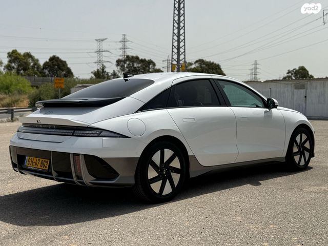 יונדאי איוניק 6