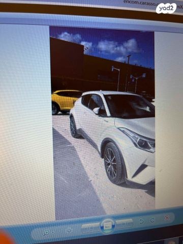 מודעת רכב טויוטה C-HR