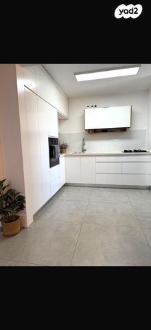 דירה, אהוד דולינסקי 9, אושיות, רחובות