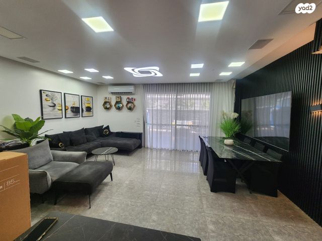 בית פרטי/ קוטג', שמורת נחל שניר 10, אגמים, נתניה