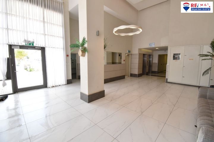 דירה, רבי דוד דנינו 5, הפרחים, קרית גת