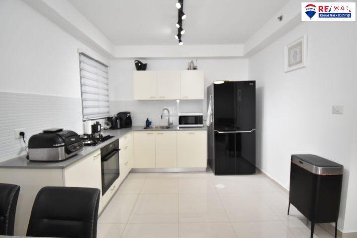 דירה, רבי דוד דנינו 5, הפרחים, קרית גת