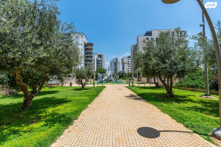 דירה, היובל, אור עקיבא