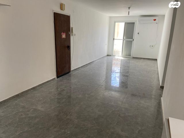 דירה, הכ"ג, שכונה ג', באר שבע