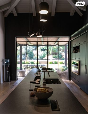 בית פרטי/ קוטג', חופית