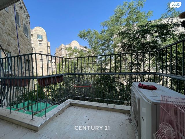 דירה, קרן היסוד, טלביה, קוממיות, ירושלים