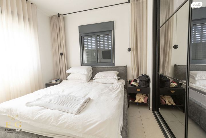 דירה, חצרות המושבה, רחובות