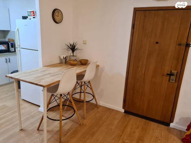 דירה, יסמין, נשר