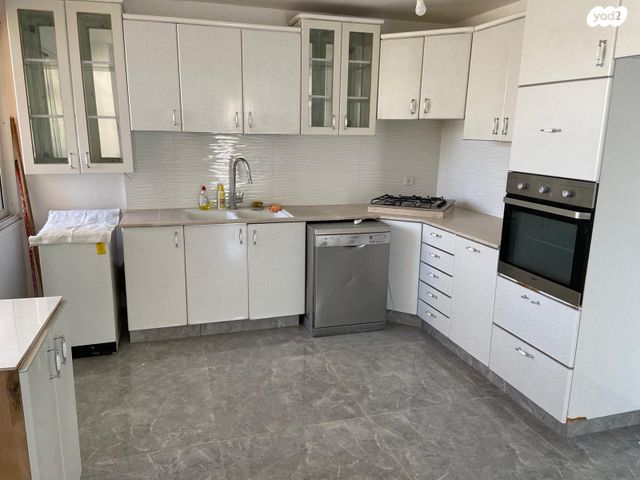 דירה, הכ"ג, שכונה ג', באר שבע