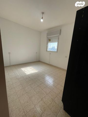 דירה, ז'בוטינסקי 21, באר שבע