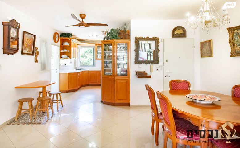 דירה, דוד רמז, גבעת הרמבם, גבעתיים