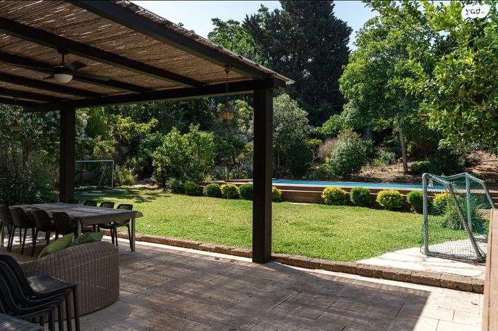 בית פרטי/ קוטג', חופית