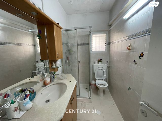 דירה, קרן היסוד, טלביה, קוממיות, ירושלים