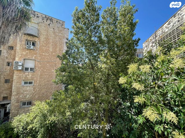 דירה, קרן היסוד, טלביה, קוממיות, ירושלים