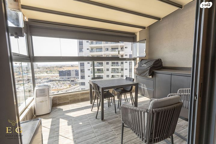 דירה, חצרות המושבה, רחובות