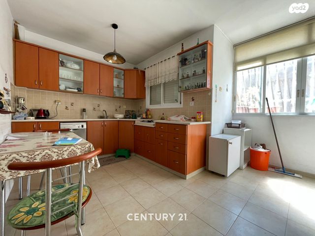 דירה, קרן היסוד, טלביה, קוממיות, ירושלים