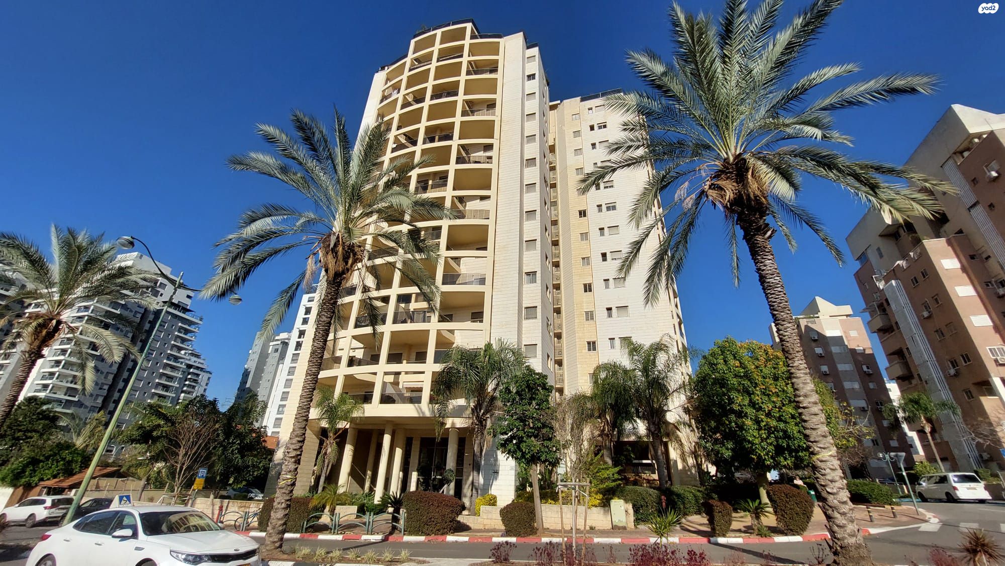 אביב 