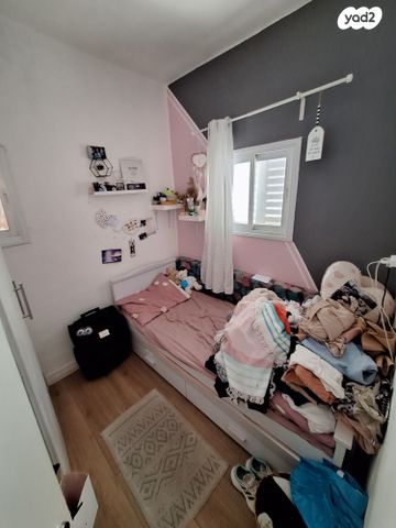 גג/ פנטהאוז, השלושה, עמידר, בת ים