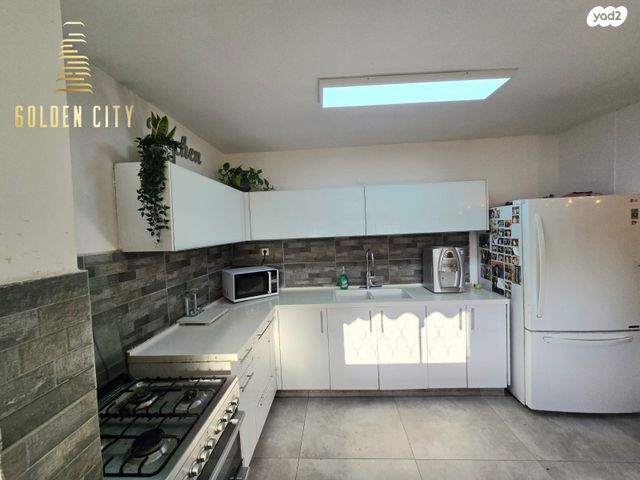 דירה, השר ישראל בר יהודה 9, נתניה