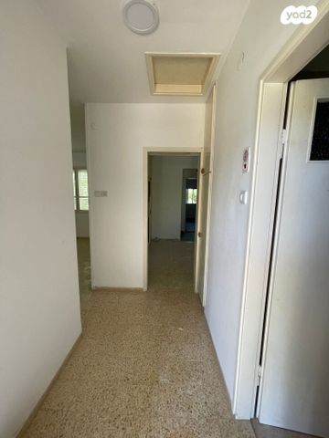 דו משפחתי, יחיעם