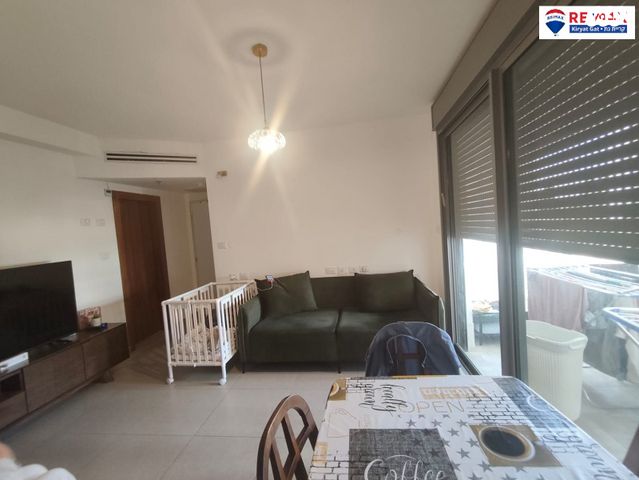 דירה, היסמין 111, הפרחים, קרית גת